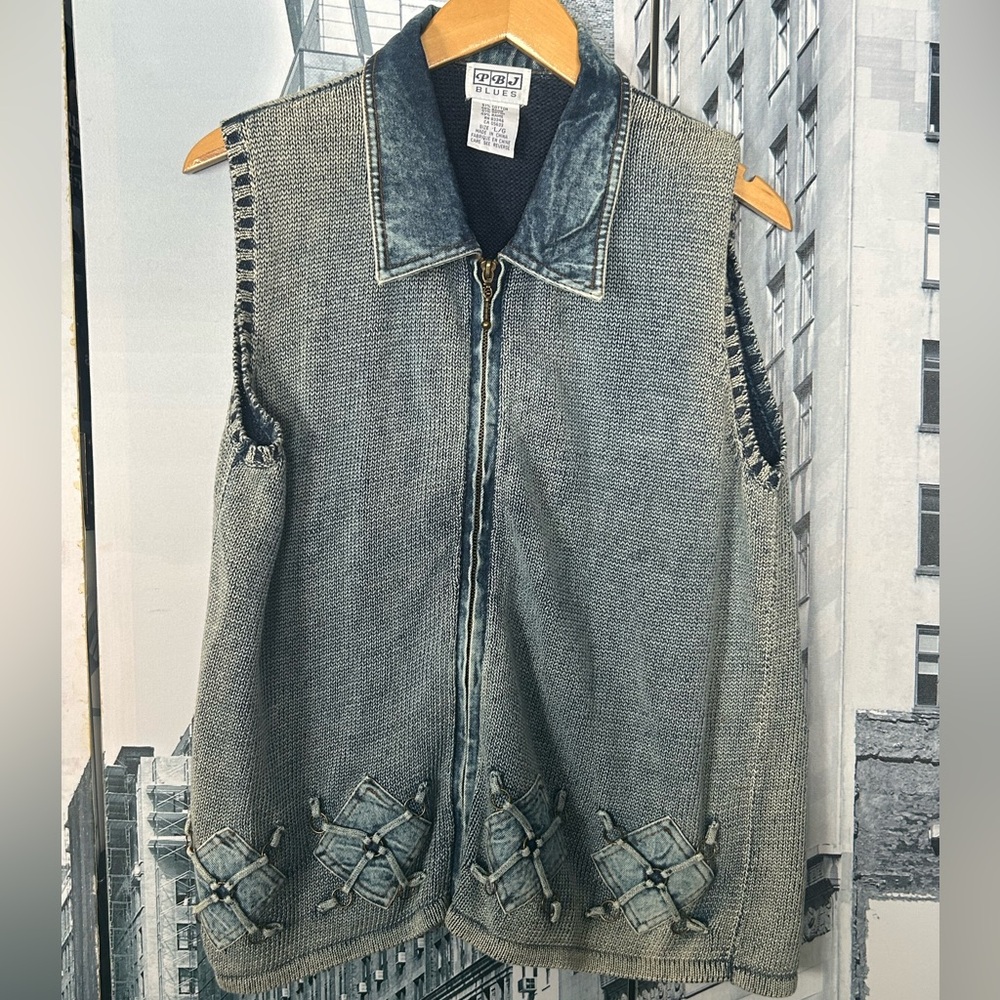 PBJ BLUES - Women's Gray Sleeveless Zip Vest